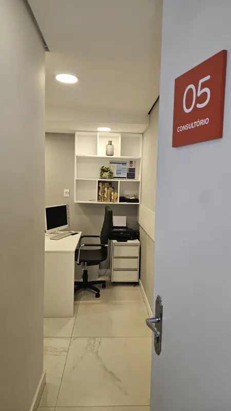 Porta do consultório 05